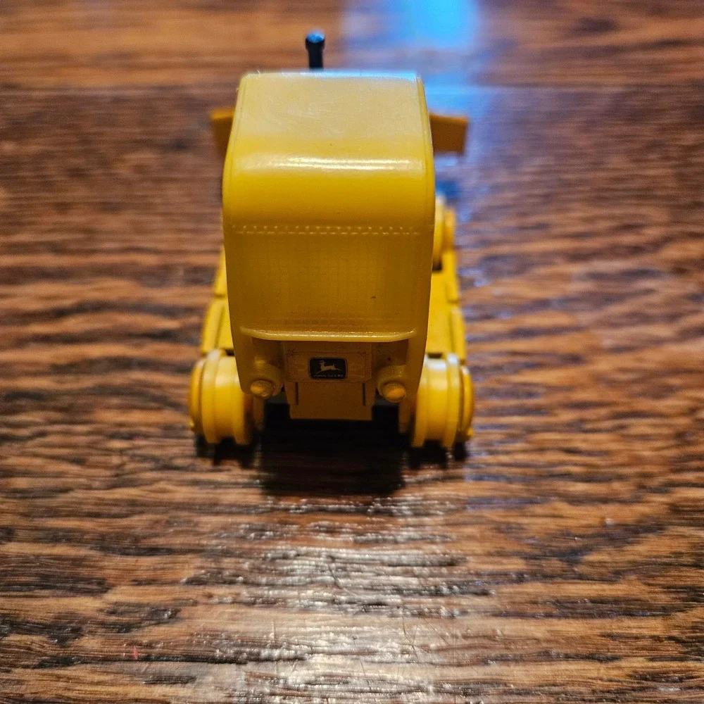 John Deere Bulldozer Ertl Diecast Yellow Construction Toy Crawler 3.5‎ Inch